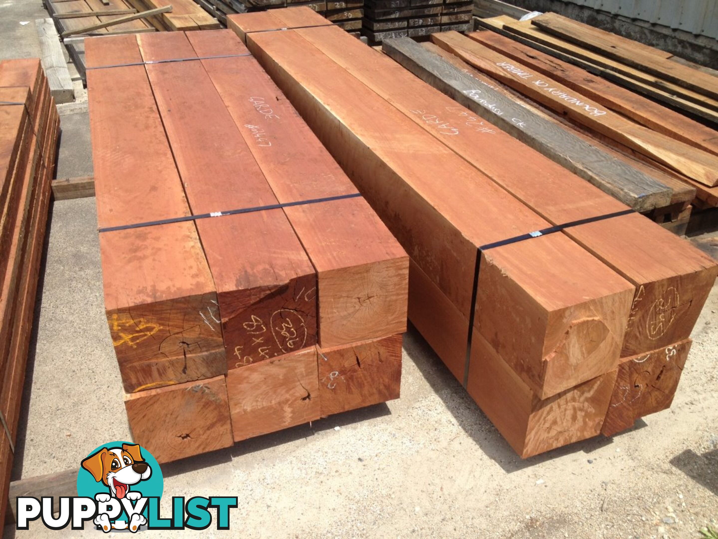 Hardwood Posts 200 x 200