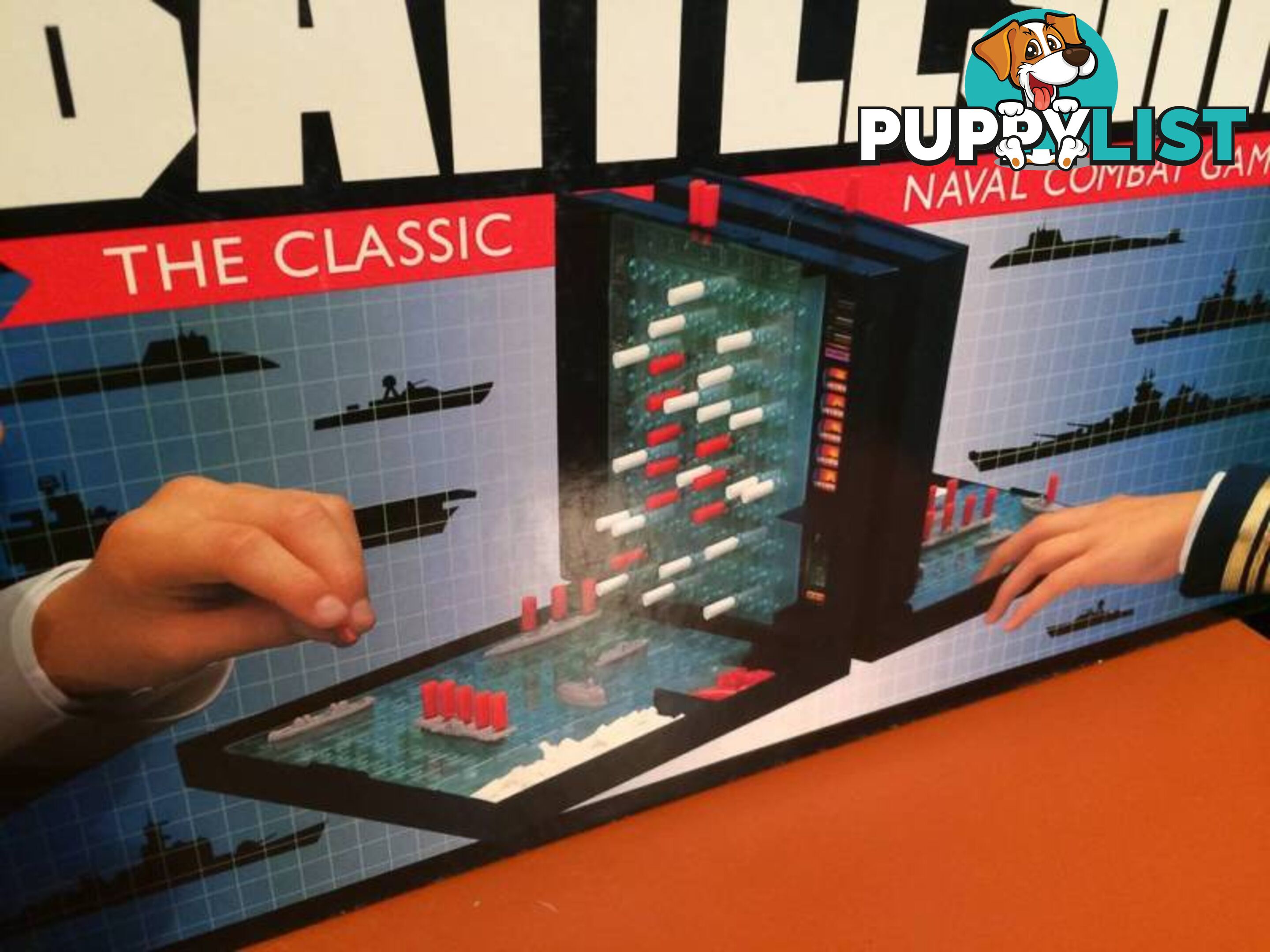 RETRO CLASSIC BOARD GAME BATTLESHIP IN MINT CONDITION