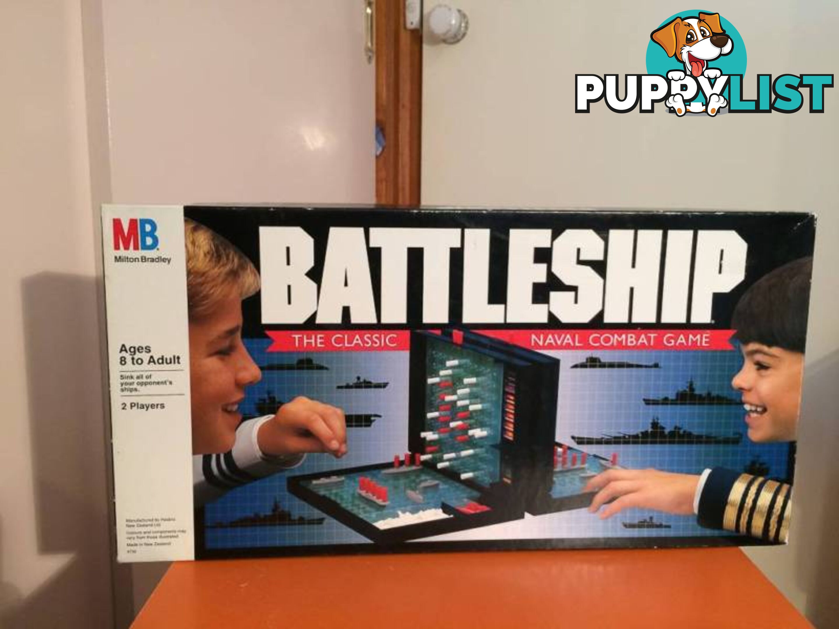 RETRO CLASSIC BOARD GAME BATTLESHIP IN MINT CONDITION