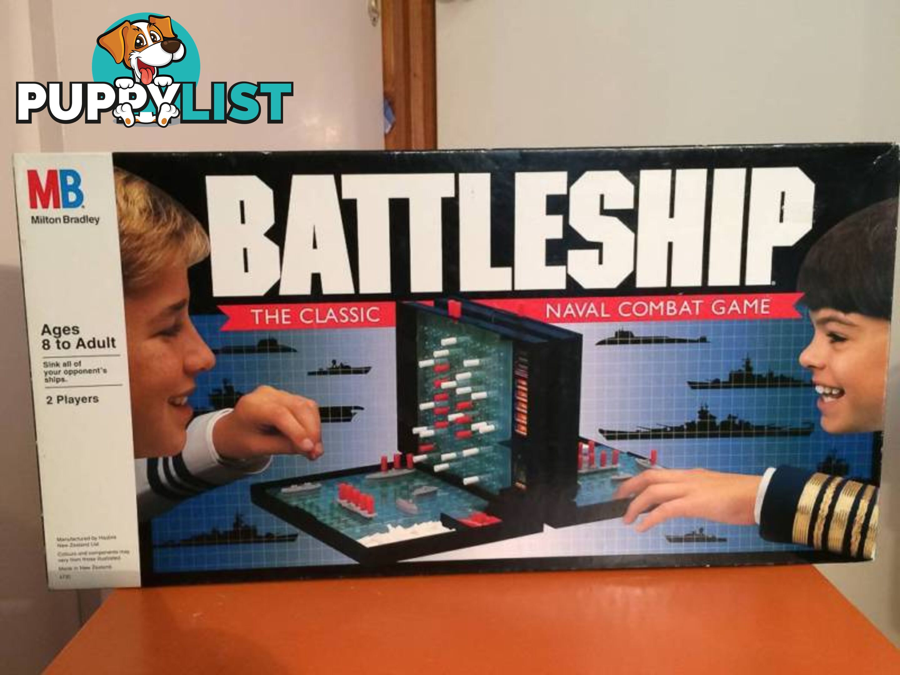 RETRO CLASSIC BOARD GAME BATTLESHIP IN MINT CONDITION