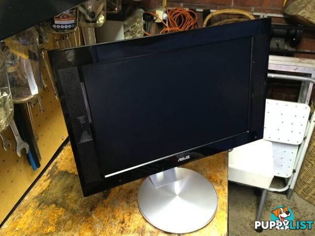 ASUS 17INCH LCD MONITOR WITH BUILT IN SPEAKERS & ADJUSTABLE HEAD