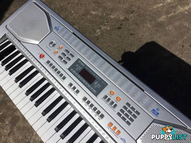 54 - KEY DIGITAL TEACHING ELECTRONIC KEYBOARD ( NO A/C ADAPTOR )