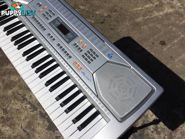 54 - KEY DIGITAL TEACHING ELECTRONIC KEYBOARD ( NO A/C ADAPTOR )