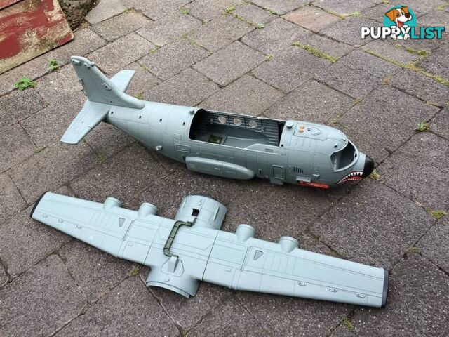 MASSIVE TOY MILITARY PLANE WITH DETACHABLE WINGS