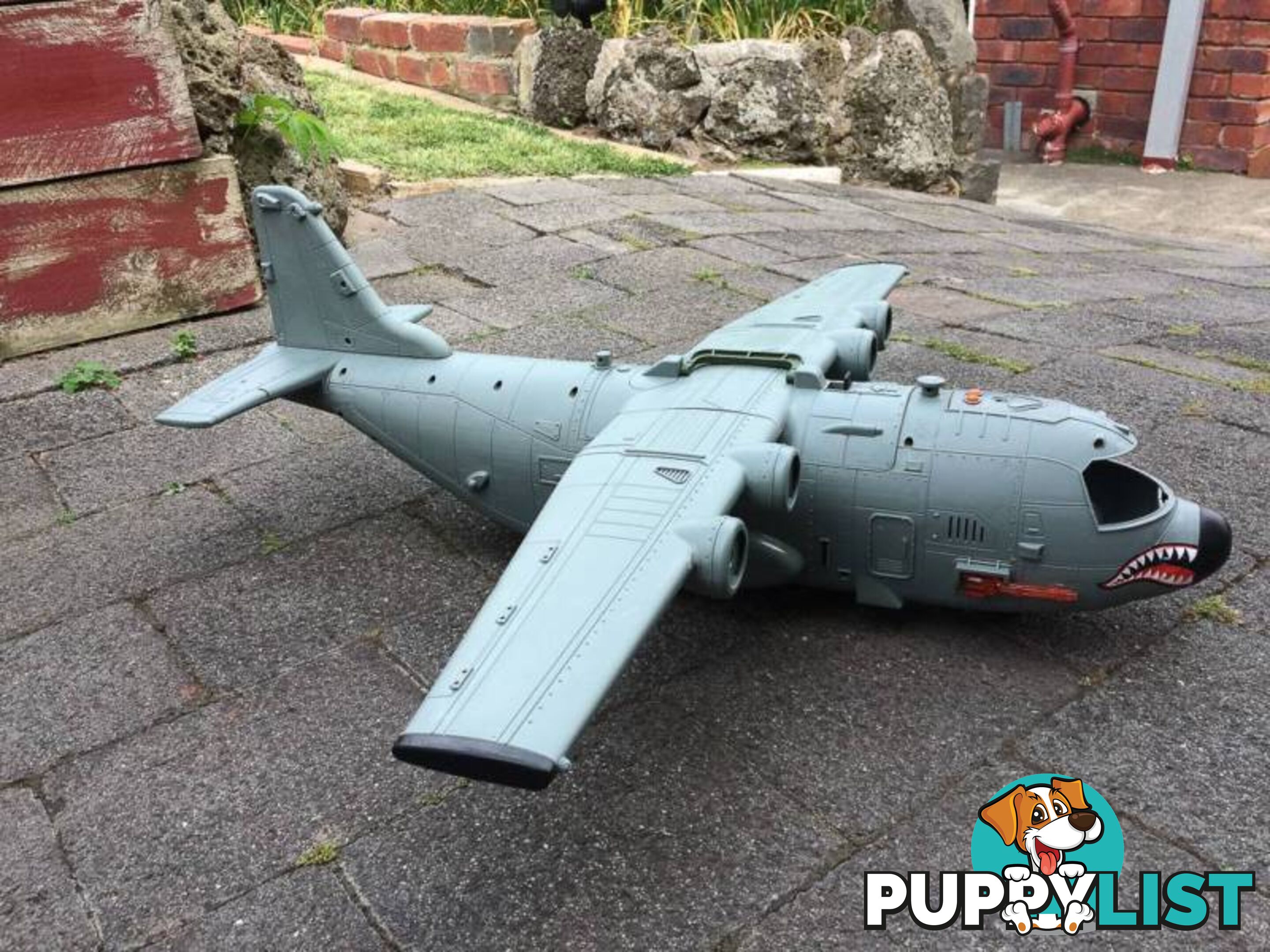 MASSIVE TOY MILITARY PLANE WITH DETACHABLE WINGS