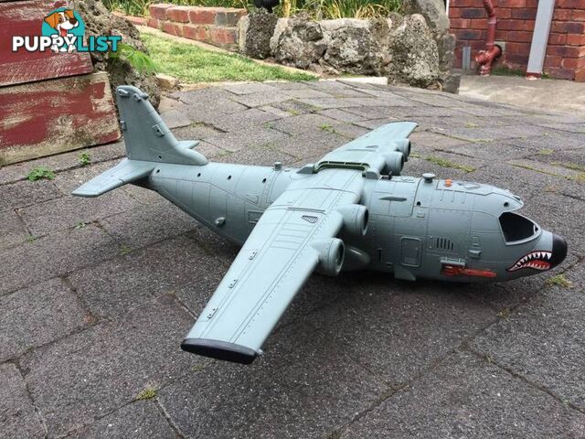 MASSIVE TOY MILITARY PLANE WITH DETACHABLE WINGS