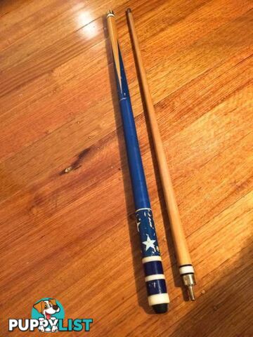 PRO SNOOKER CUE IN GOOD CONDITION