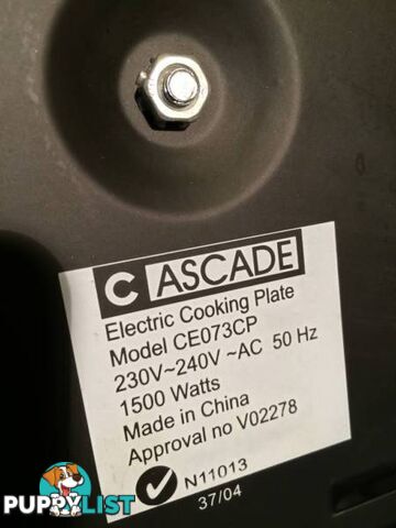 BRAND NEW CASCADE ELECTRIC COOKING PLATE