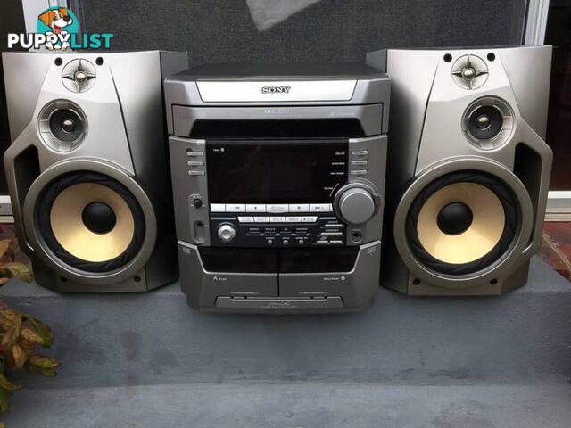 SONY MHC-DX3 MINI HI-FI SYSTEM WITH SONY 100 WATT 3 WAY SPEAKERS