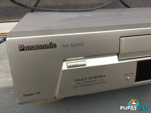 PANASONIC NV-SJ200 VHS PLAYER IN WORKING CONDITION