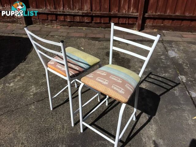 2 X METAL FRAME BAR STOOLS $10 FOR THE PAIR