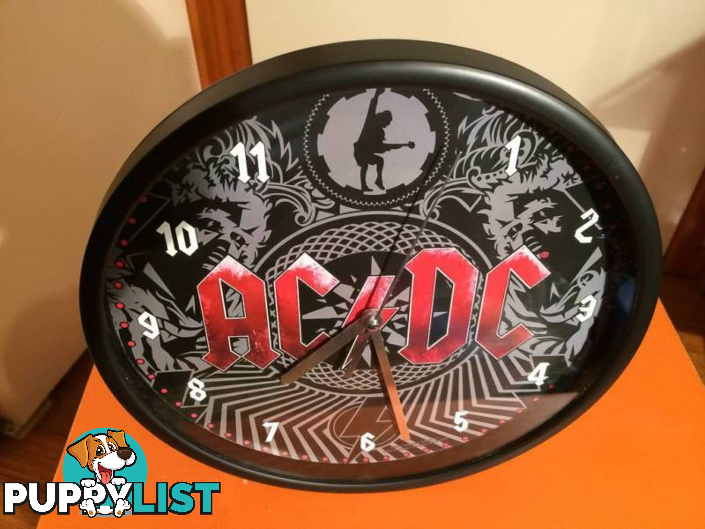 AC/DC COLLECTABLE WALL CLOCK