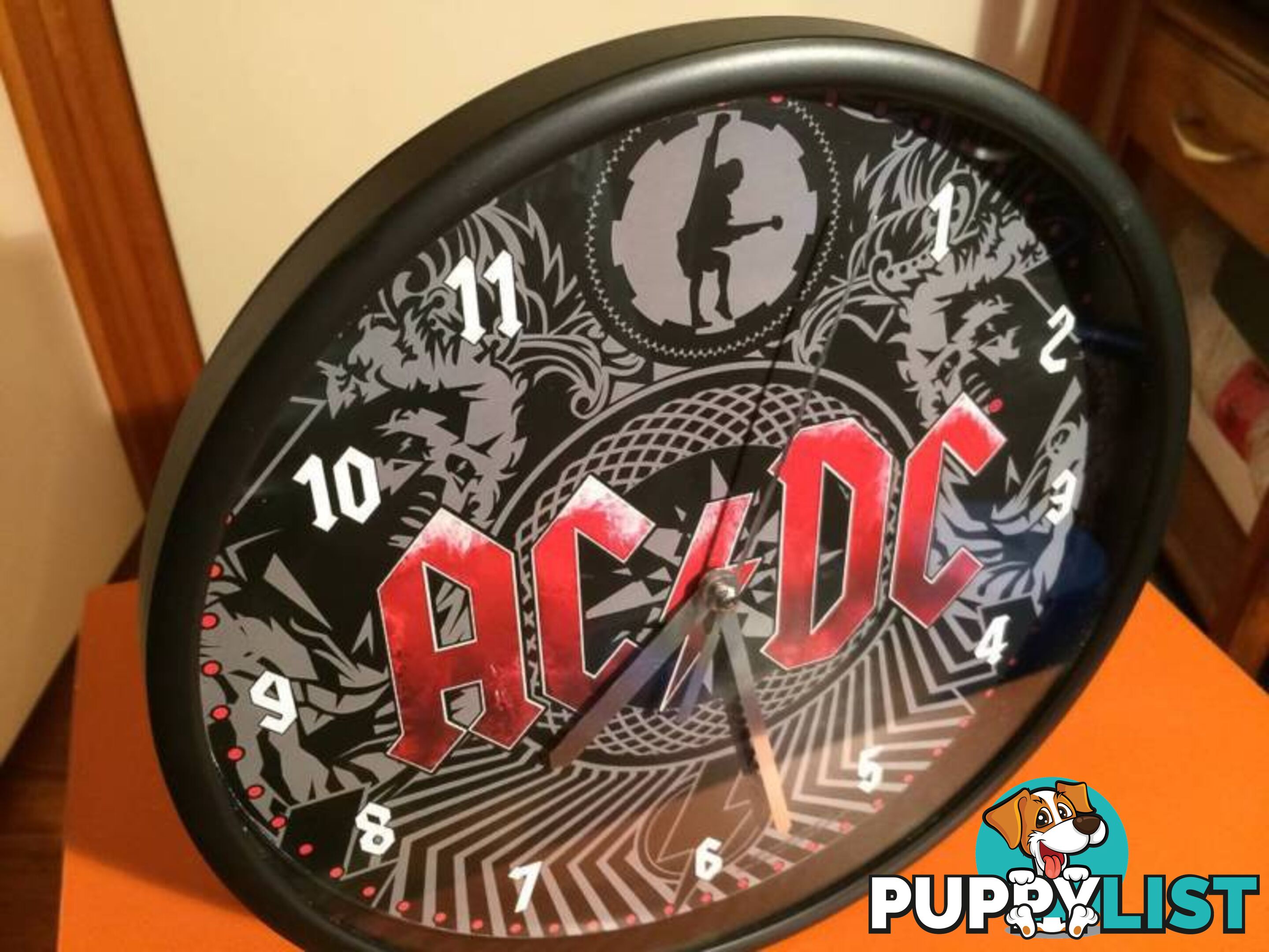 AC/DC COLLECTABLE WALL CLOCK