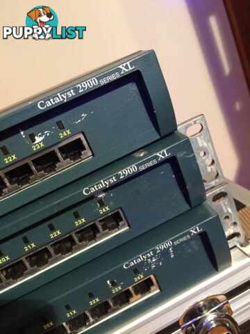 3 CISCO SYSTEMS CATALYST 2900 SERIES XL $25 the LOT