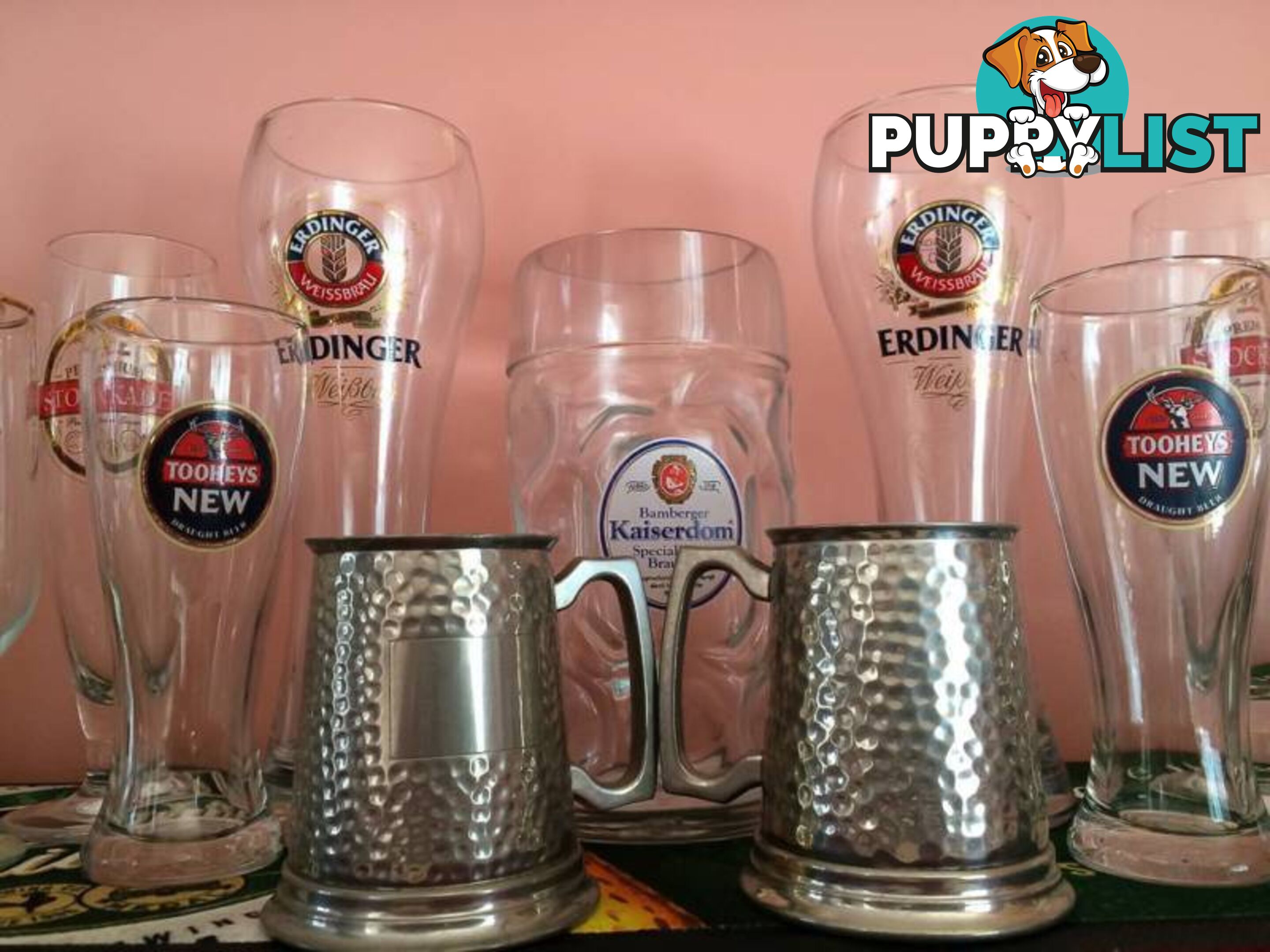 COLLECTABLE BEER GLASS COLLECTION & 2 BEER MATS