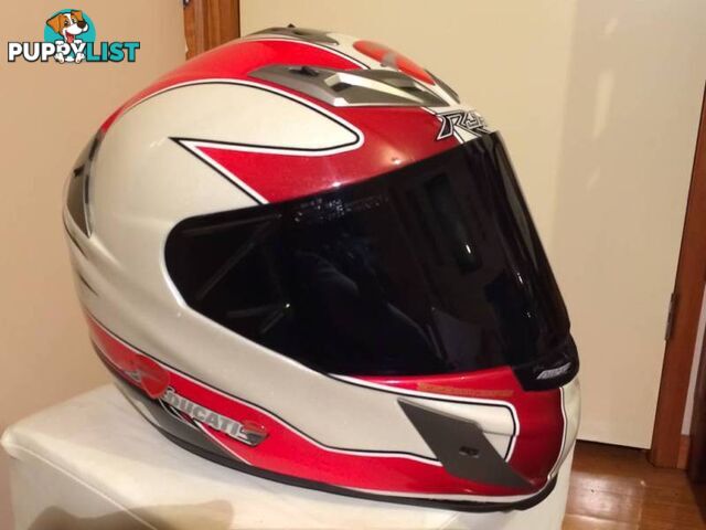 RJAYS SIZE M Motorcycle Helmet in mint condition