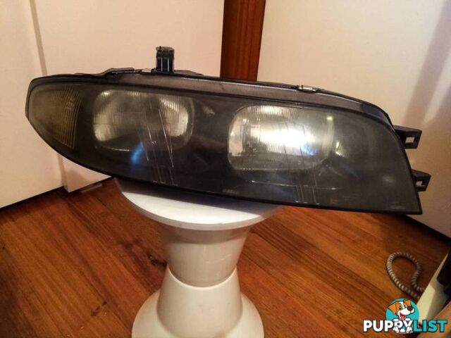 Nissan Skyline R33 RIGHT HAND FRONT HEADLIGHT