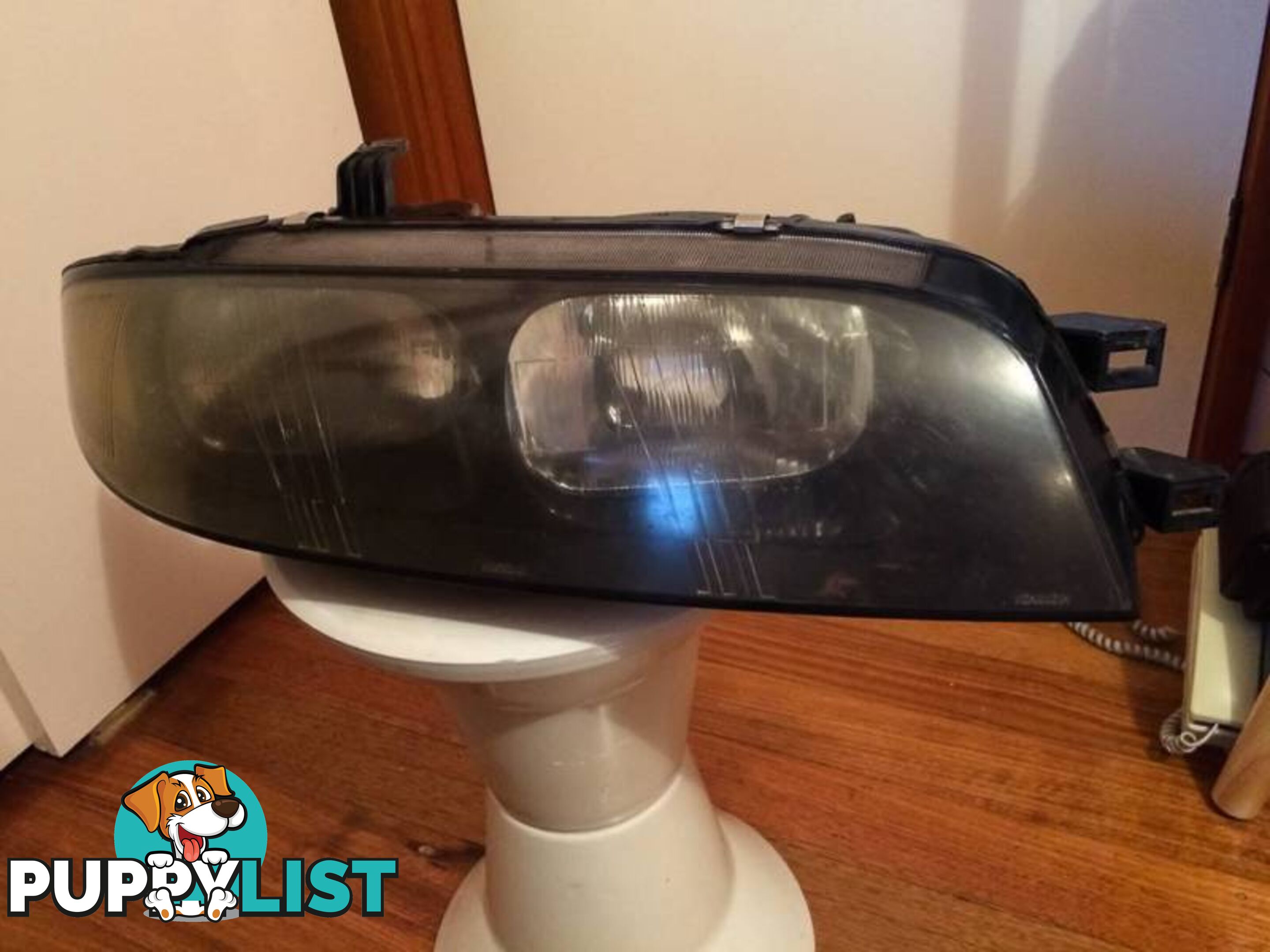 Nissan Skyline R33 RIGHT HAND FRONT HEADLIGHT