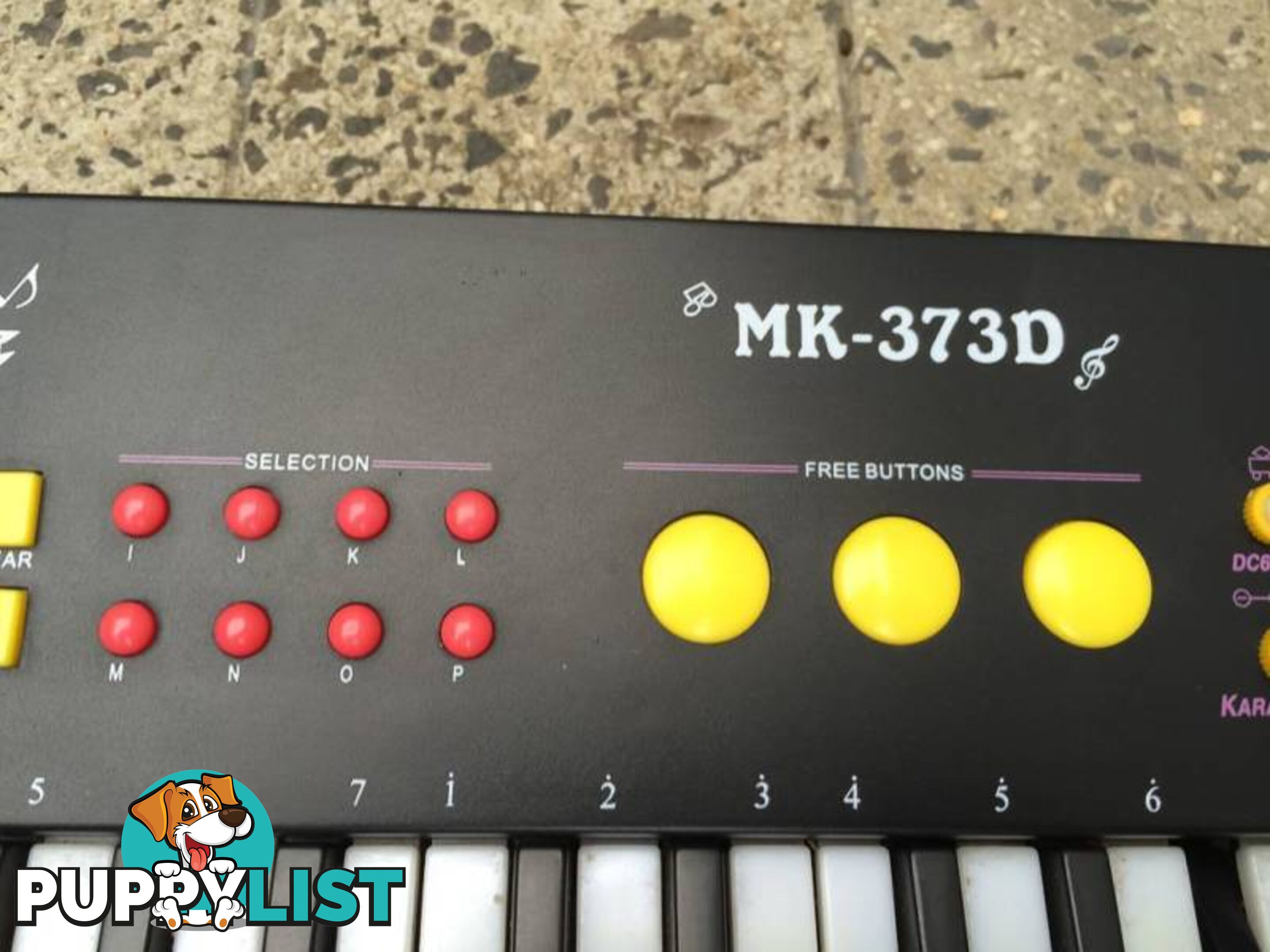 MEIKE 37 KEYS ELECTRONIC KEYBOARD IN WORKING CONDITION