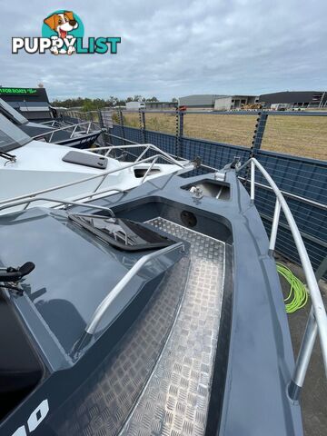 YELLOWFIN 6500 CENTRE CABIN PLATINUM PACKAGE - AVAILABLE NOW
