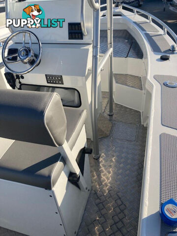 Yellowfin 7000 Centre Console + Yamaha F200hp 4-Stroke - Platinum Pack for sale online prices