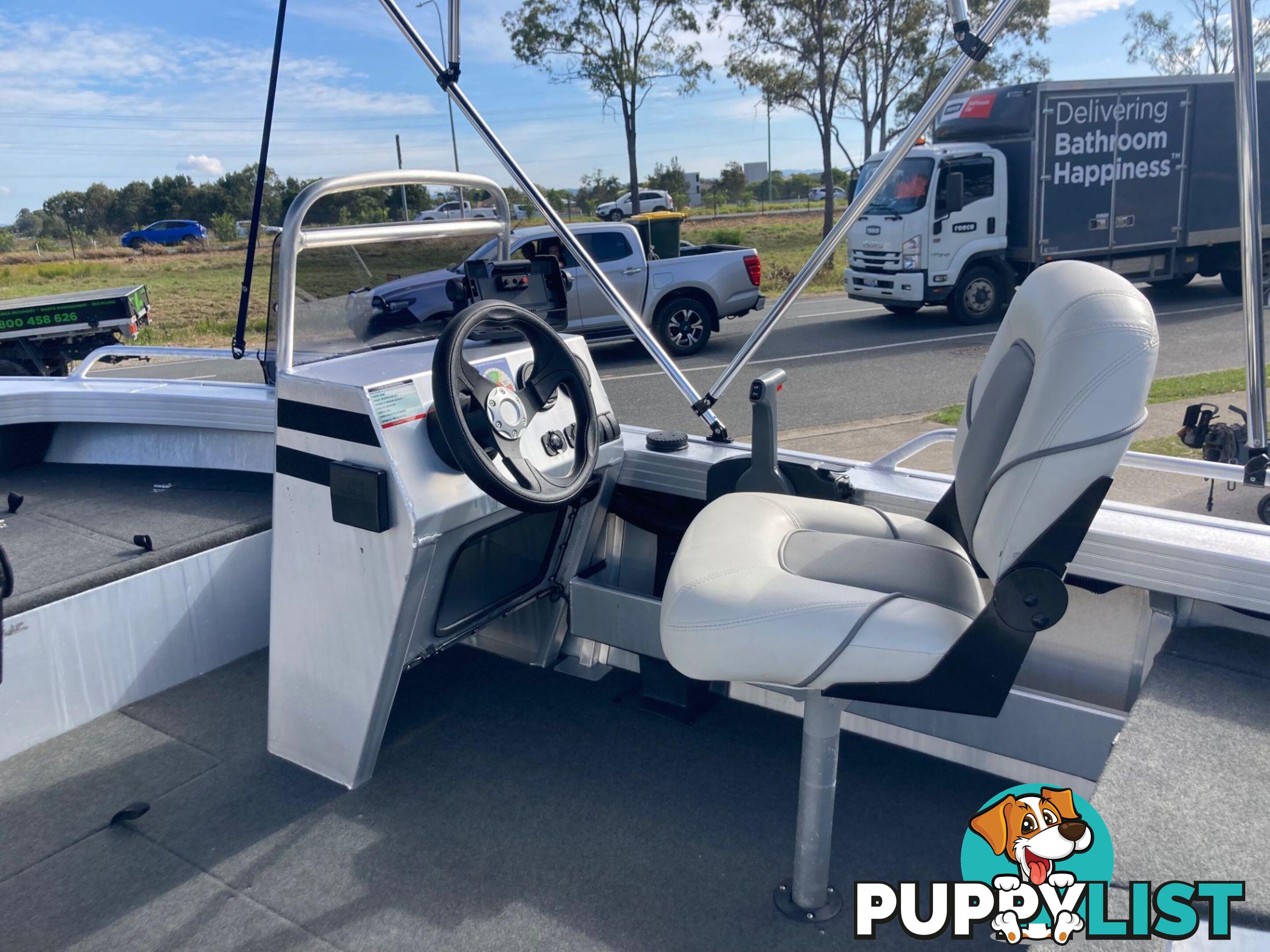 QUINTREX 420 RENEGADE SIDE CONSOLE WITH 50HP YAMAHA FOURSTROKE FOR SALE