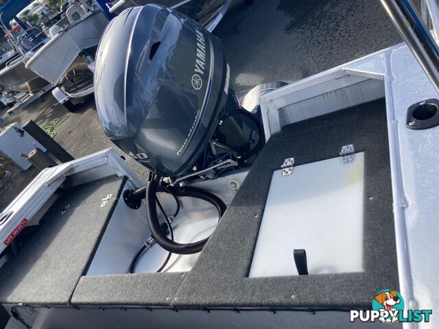 QUINTREX 420 RENEGADE SIDE CONSOLE WITH 50HP YAMAHA FOURSTROKE FOR SALE
