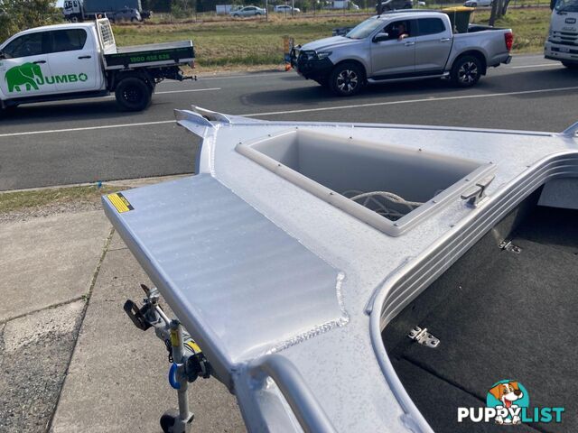 QUINTREX 420 RENEGADE SIDE CONSOLE WITH 50HP YAMAHA FOURSTROKE FOR SALE