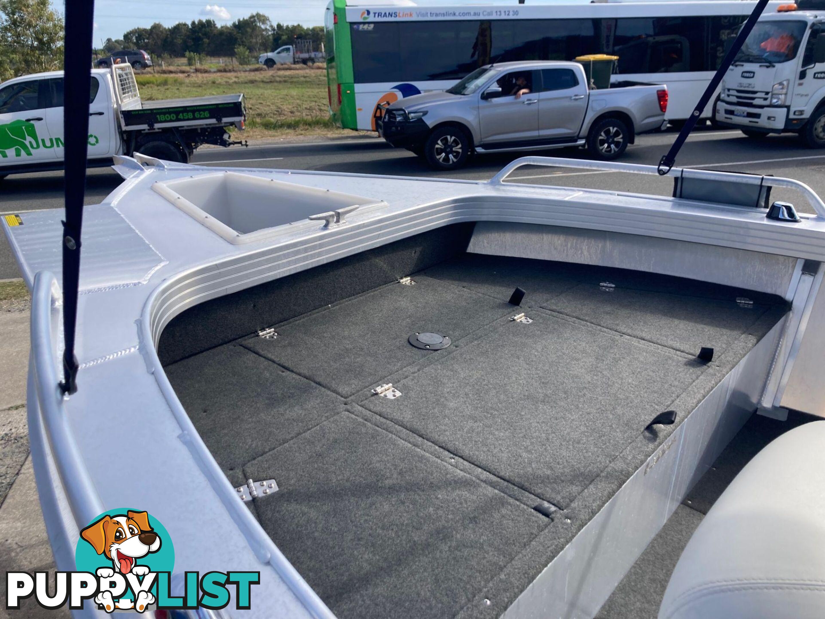 QUINTREX 420 RENEGADE SIDE CONSOLE WITH 50HP YAMAHA FOURSTROKE FOR SALE