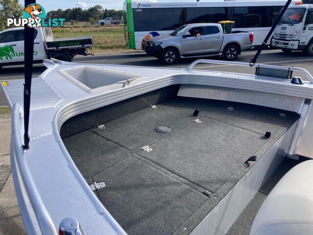 QUINTREX 420 RENEGADE SIDE CONSOLE WITH 50HP YAMAHA FOURSTROKE FOR SALE