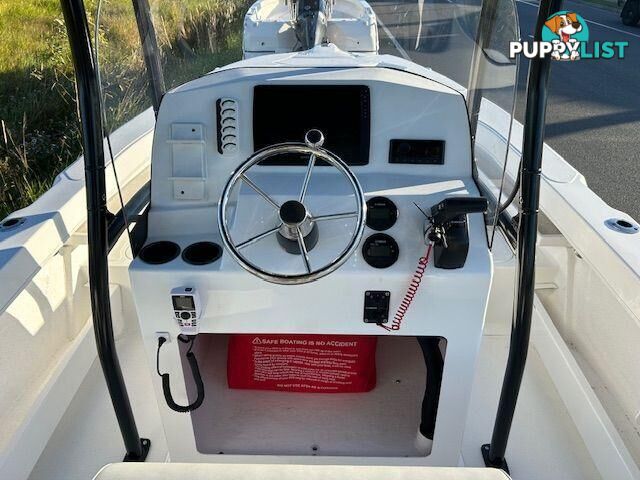 INSTOCK 2024 EVOLUTION 552 AXIS CENTRE CONSOLE WITH YAMAHA 150HP FOURSTROKE FOR SALE