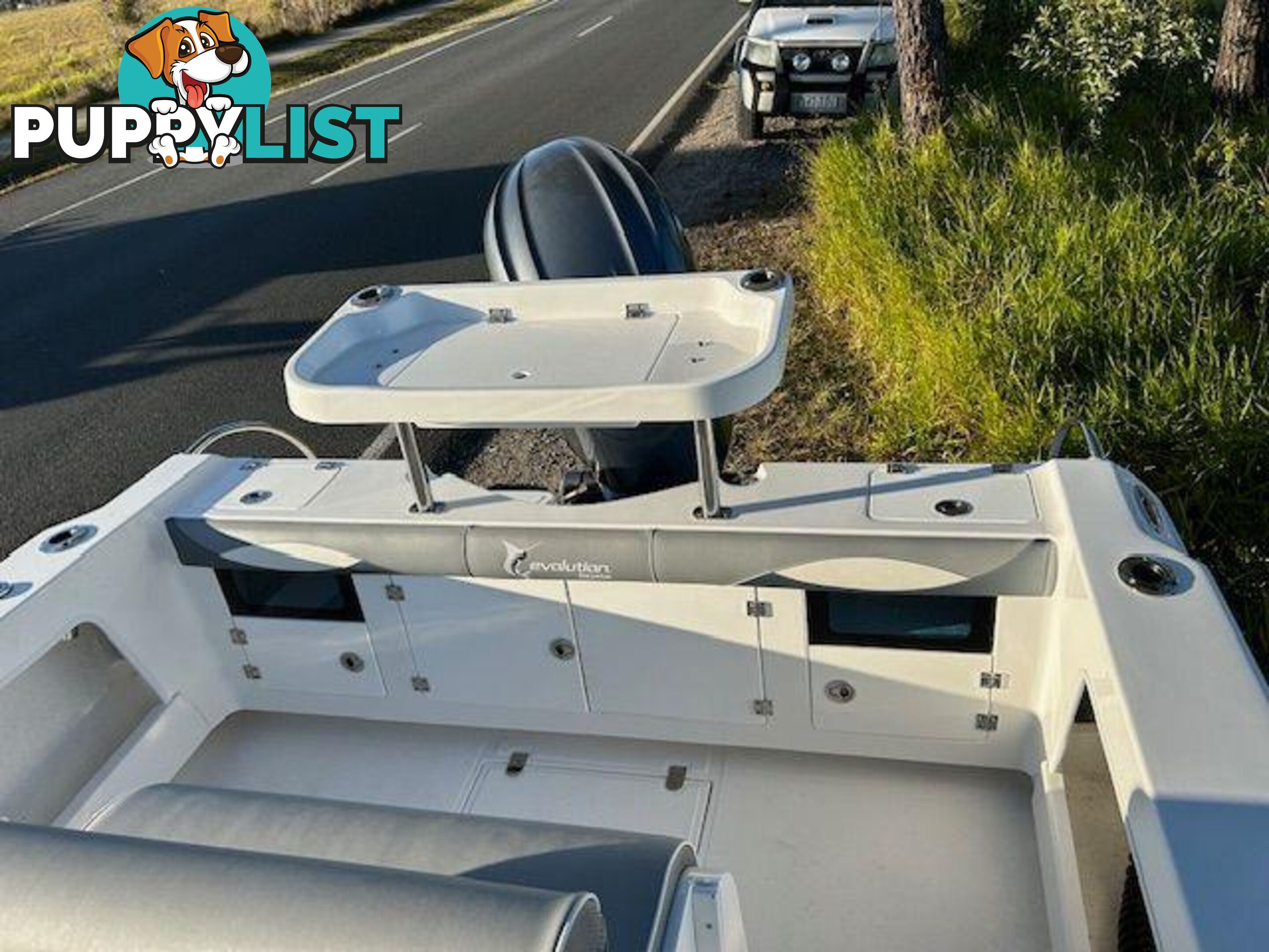 INSTOCK 2024 EVOLUTION 552 AXIS CENTRE CONSOLE WITH YAMAHA 150HP FOURSTROKE FOR SALE