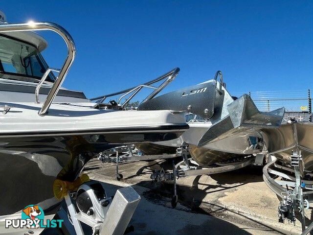 NEW INSTOCK 2024 EVOLUTION  ENCLOSED WITH XF450HP YAMAHA FOURSTROKE FOR SALE