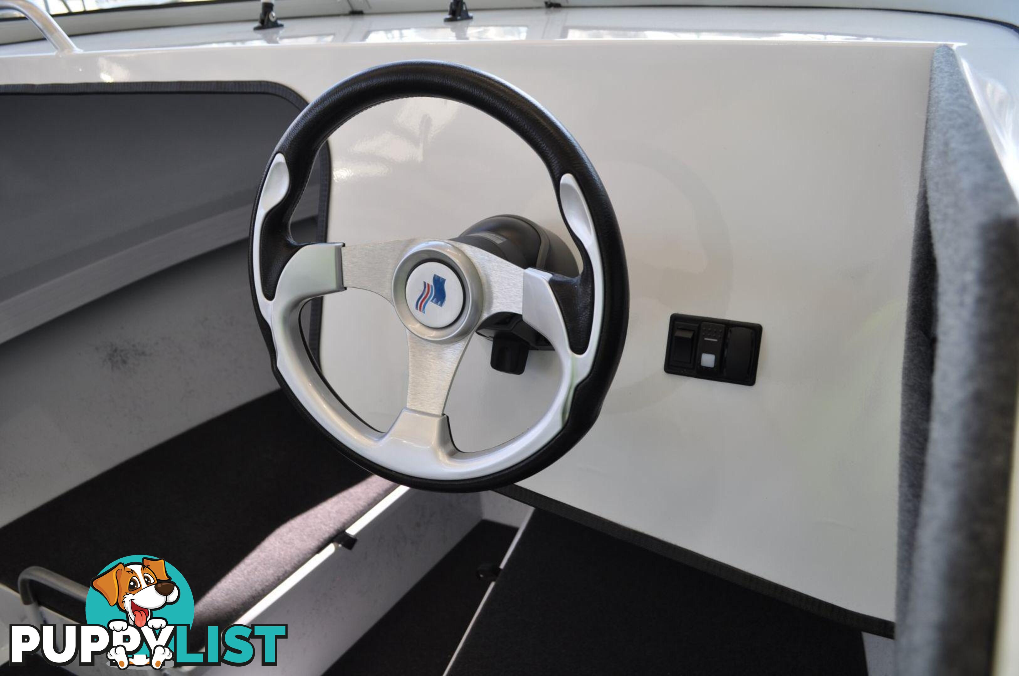 Quintrex 590 Ocean Spirit + Yamaha F130hp 4-Stroke - Pack 1 for sale online prices