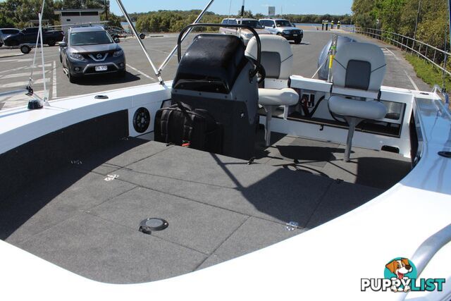 Quintrex 500 Top Ender Pro is powered by 90 Hp Yamaha