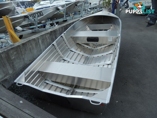 QUINTREX 400 DART HULL ONLY