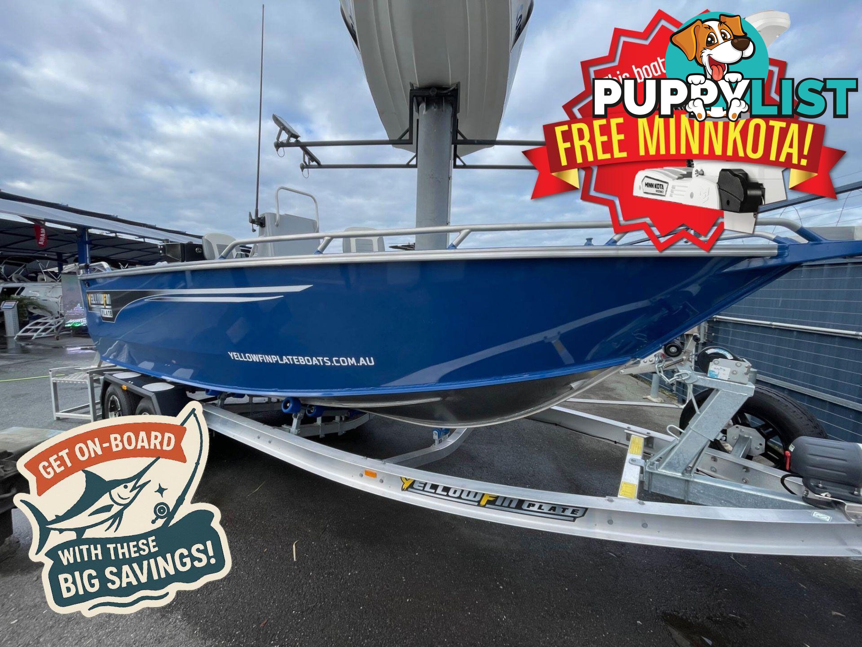 YELLOWFIN 6200 REAR CONSOLE PLATINUM PACKAGE - DISPLAY CLEARANCE