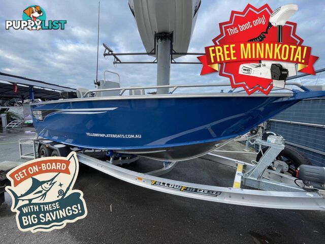 YELLOWFIN 6200 REAR CONSOLE PLATINUM PACKAGE - DISPLAY CLEARANCE