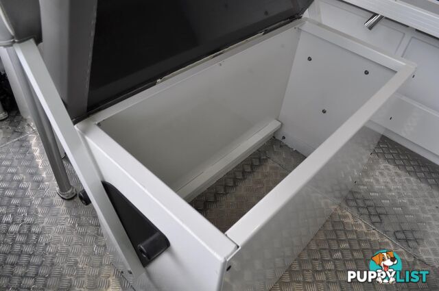 6200 YELLOWFIN Rear or Centre Console 150 HP PACK 4