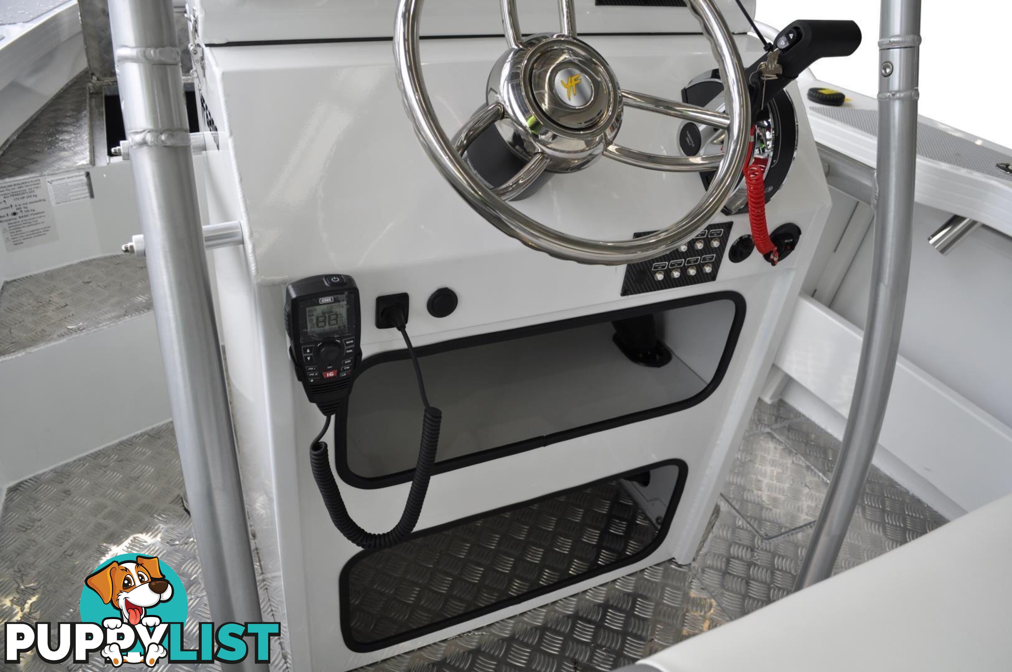 6200 YELLOWFIN Rear or Centre Console 150 HP PACK 4