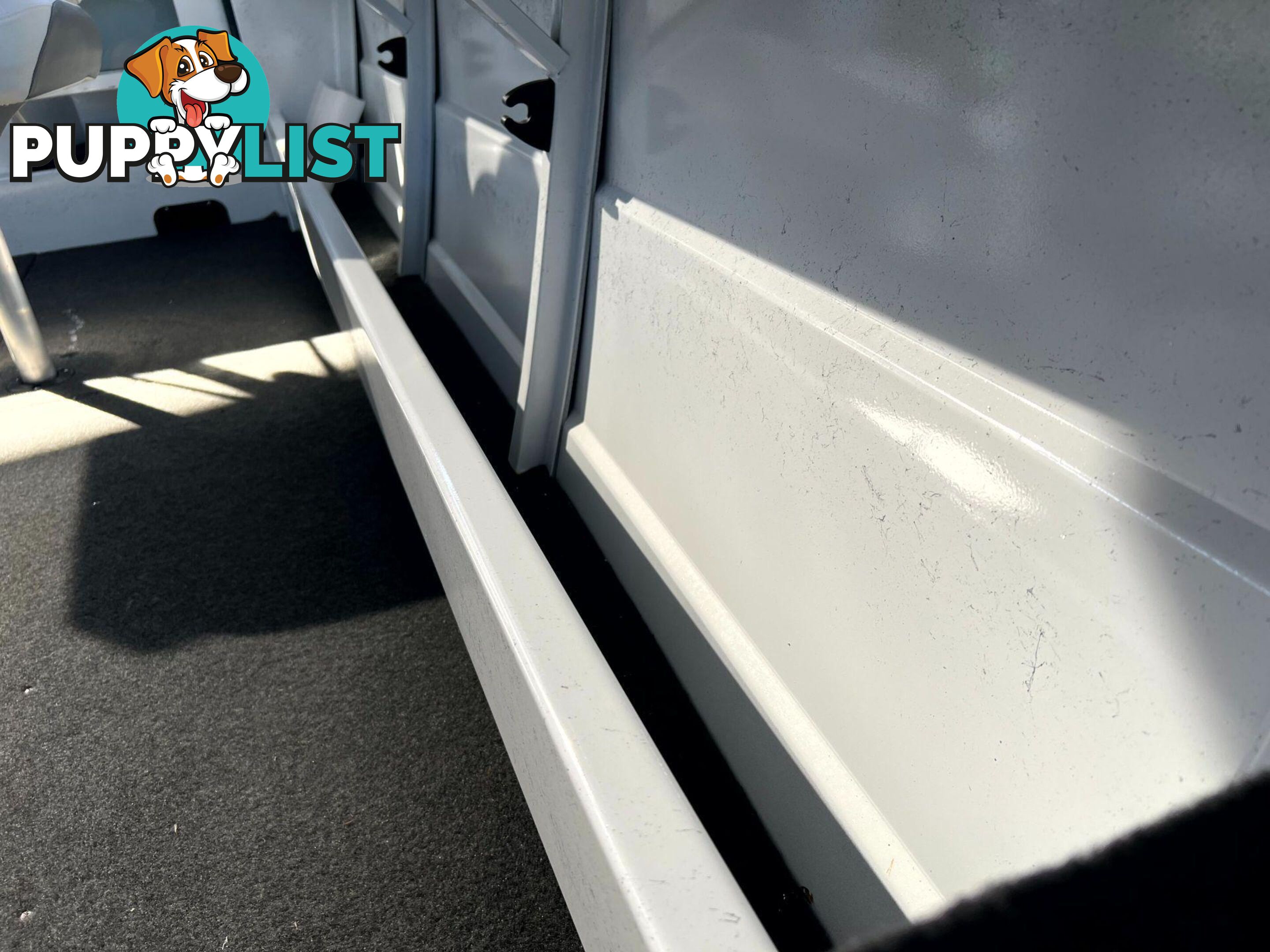 550 FRONTIER PRO - THE FISH WON'T SEE YOU COMING