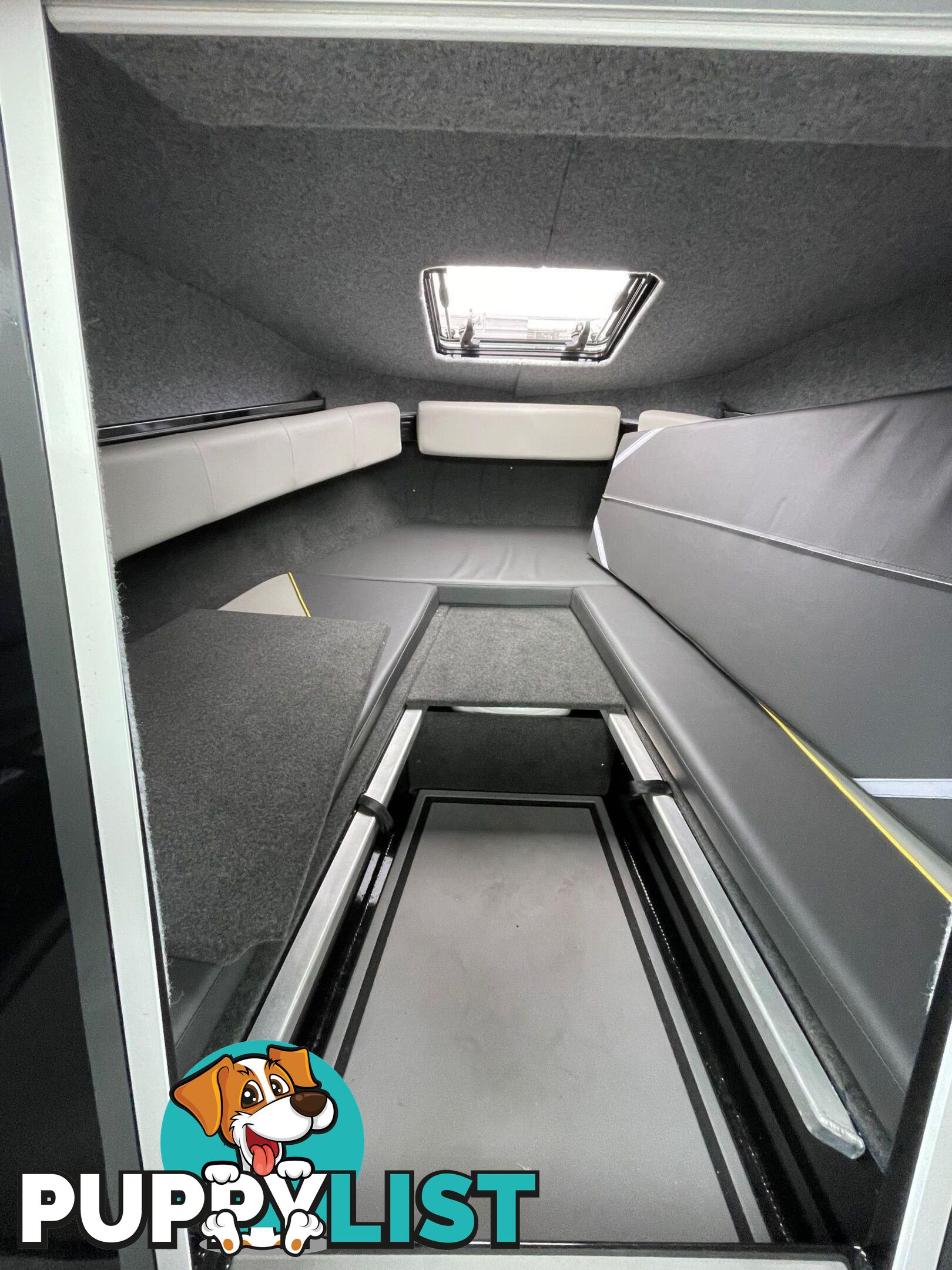 YF-76 Extended Cab - the benchmark in boating!