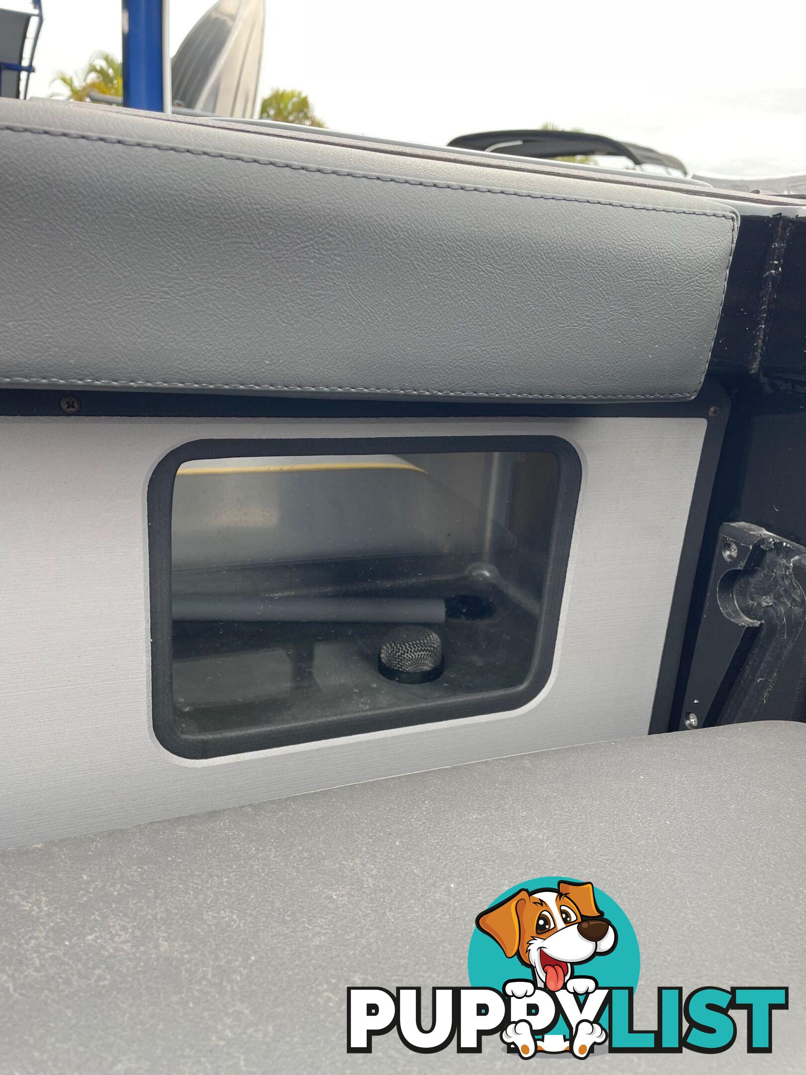 YF-76 Extended Cab - the benchmark in boating!