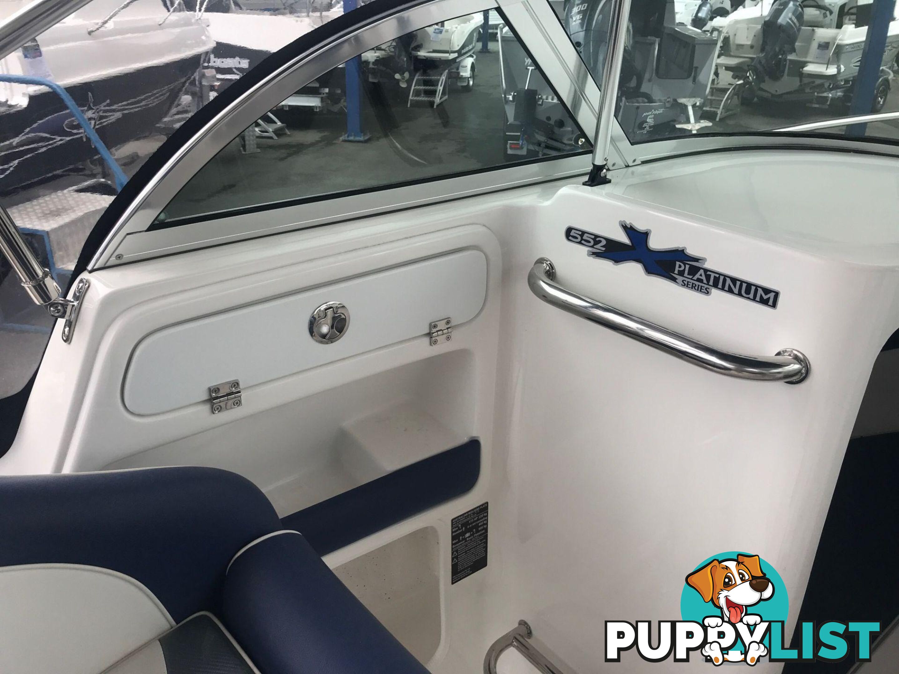 NEW 2024 EVOLUTION 552 PLATINUM FITTED WITH A YAMAHA HELM MASTER XA F150 FOURSTROKE