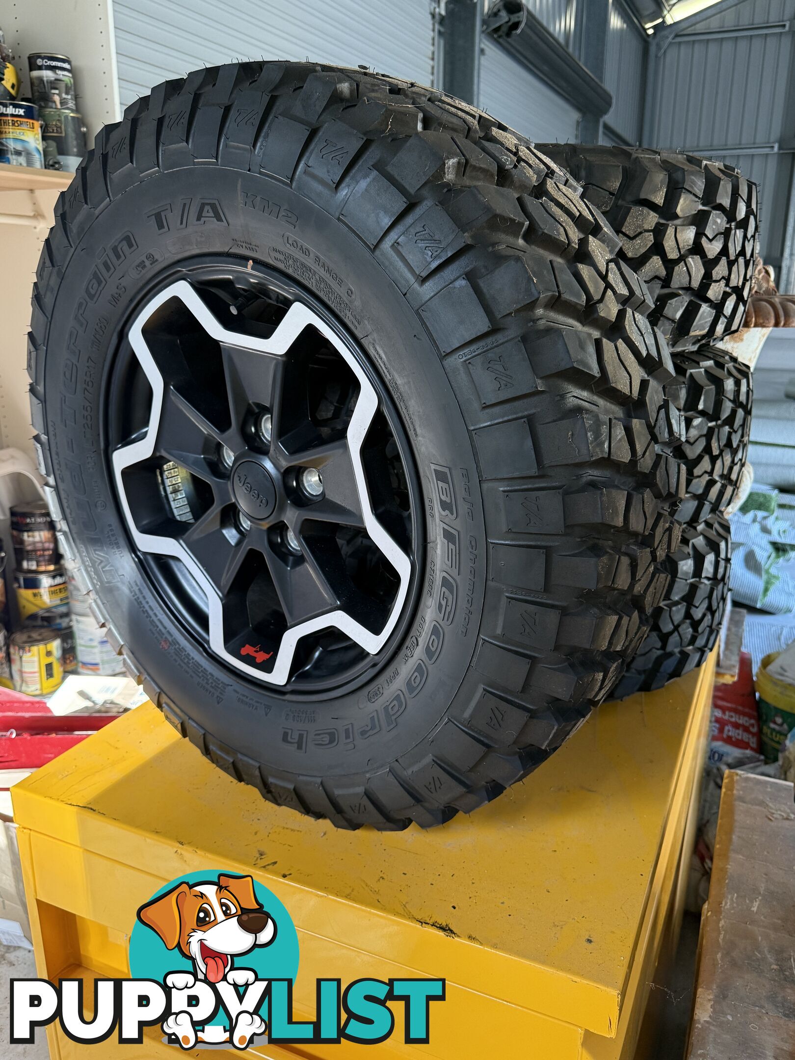 Jeep Rubicon wheels and tyres brand new