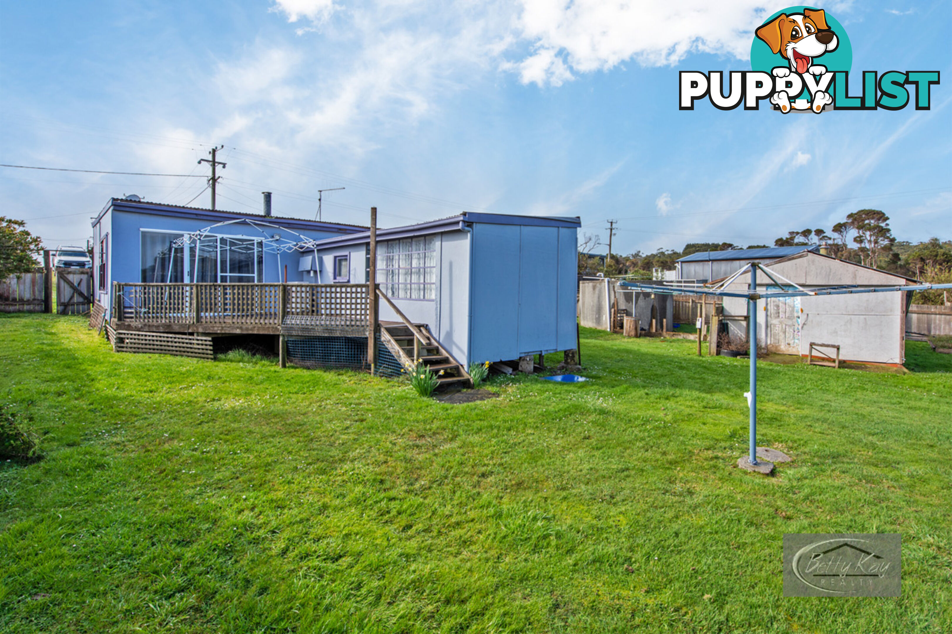 8 Dunn Street CRAYFISH CREEK TAS 7321