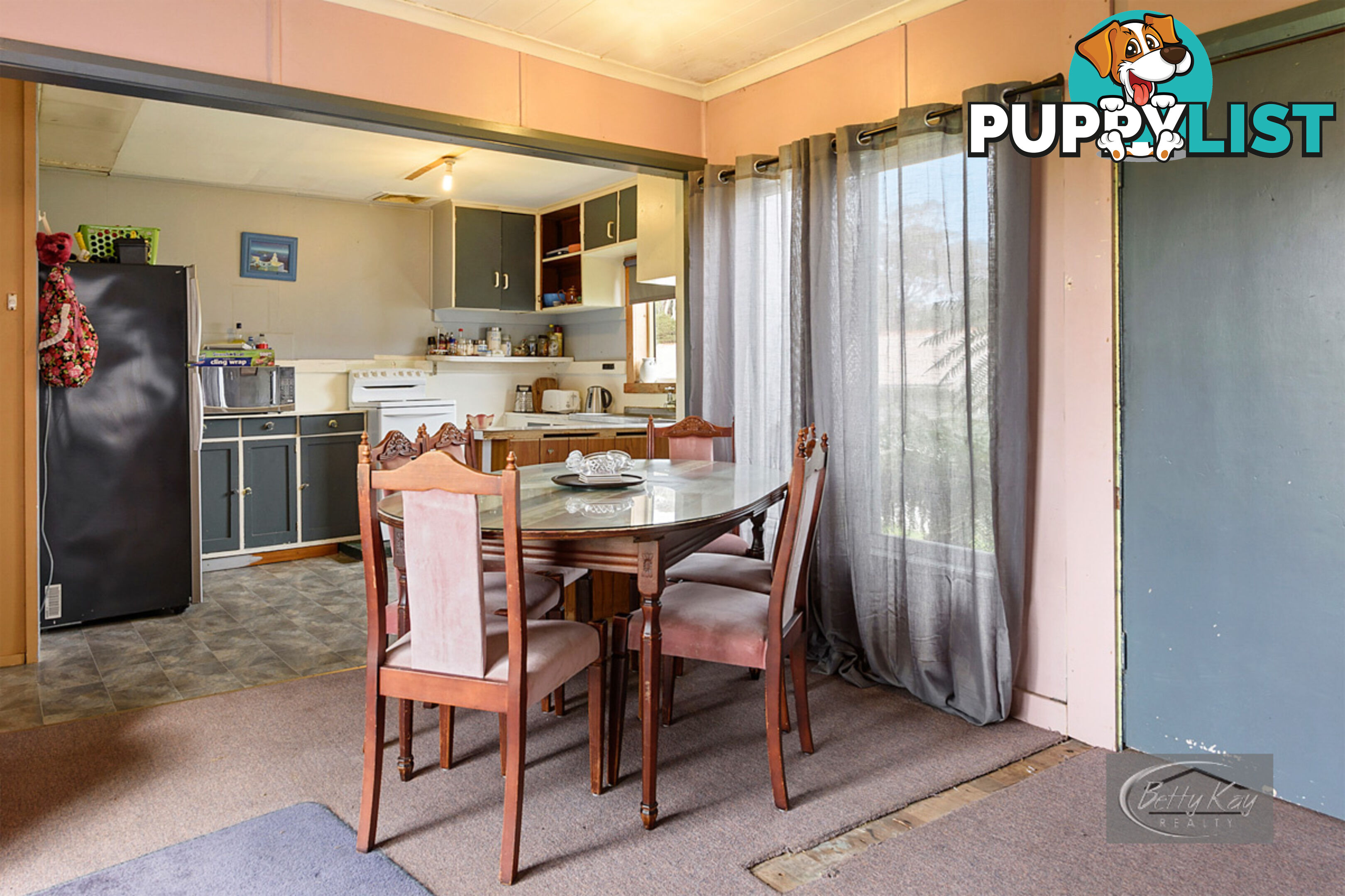 8 Dunn Street CRAYFISH CREEK TAS 7321