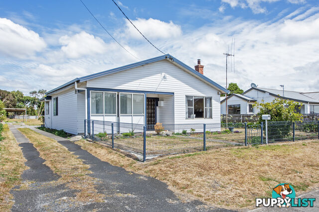 17 Gibson Street SMITHTON TAS 7330