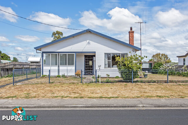 17 Gibson Street SMITHTON TAS 7330