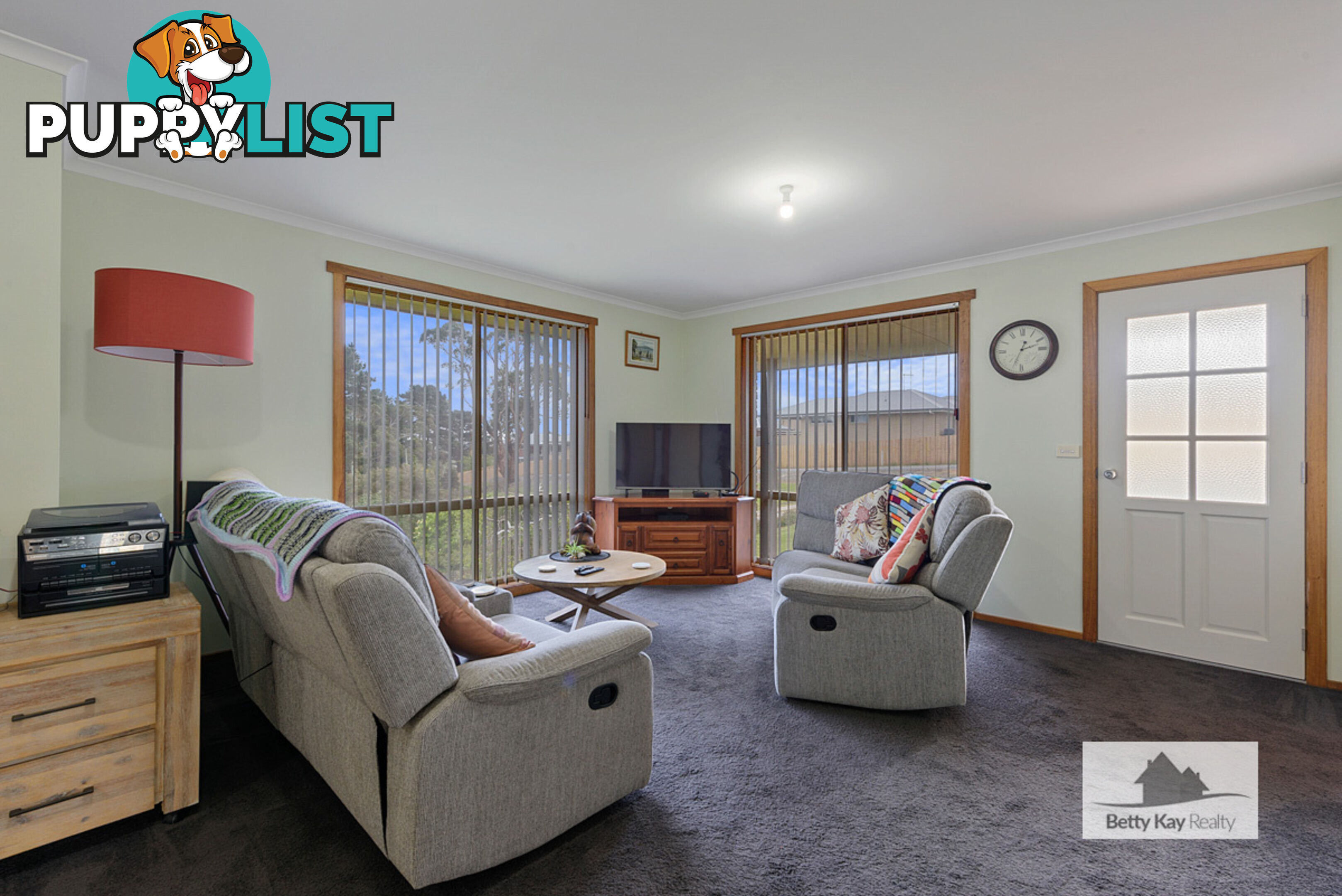 9 Upper Gibson Street SMITHTON TAS 7330